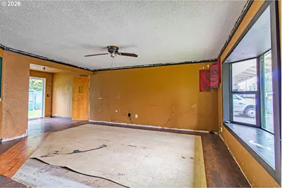 711 NE 113th Ave, Portland, OR 97220 - Photo 11