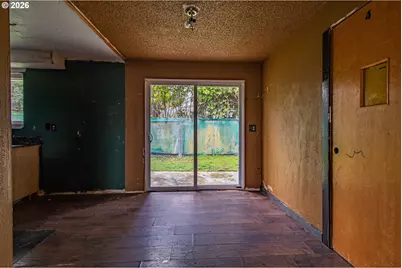 711 NE 113th Ave, Portland, OR 97220 - Photo 13