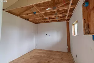 711 NE 113th Ave, Portland, OR 97220 - Photo 33