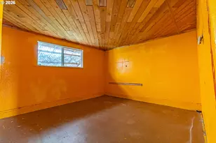 711 NE 113th Ave, Portland, OR 97220 - Photo 27