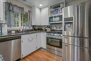 292 SE Academy St, Dallas, OR 97338 - Photo 11