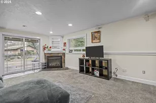 292 SE Academy St, Dallas, OR 97338 - Photo 23