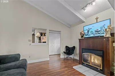 292 SE Academy St, Dallas, OR 97338 - Photo 5