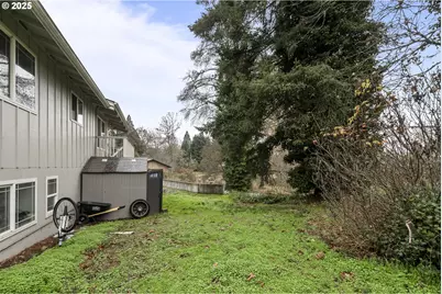 292 SE Academy St, Dallas, OR 97338 - Photo 33