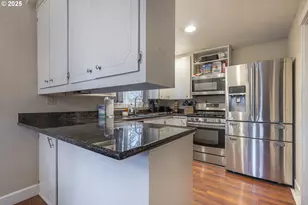 292 SE Academy St, Dallas, OR 97338 - Photo 13