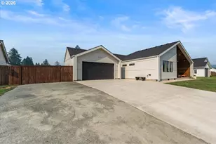 202 W Oak St, Yacolt, WA 98675 - Photo 5