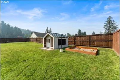 202 W Oak St, Yacolt, WA 98675 - Photo 35