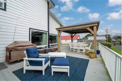 342 N Pacific St, Rockaway Beach, OR 97136 - Photo 17