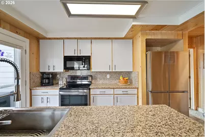 342 N Pacific St, Rockaway Beach, OR 97136 - Photo 13