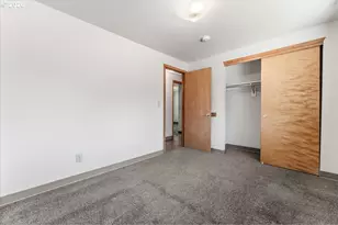 22010 S Leslie Ave, Beavercreek, OR 97004 - Photo 23
