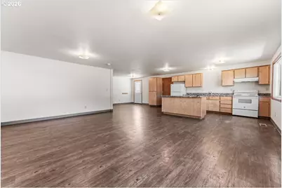 22010 S Leslie Ave, Beavercreek, OR 97004 - Photo 5