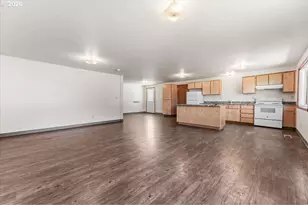 22010 S Leslie Ave, Beavercreek, OR 97004 - Photo 5