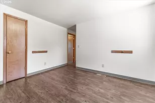 22010 S Leslie Ave, Beavercreek, OR 97004 - Photo 15