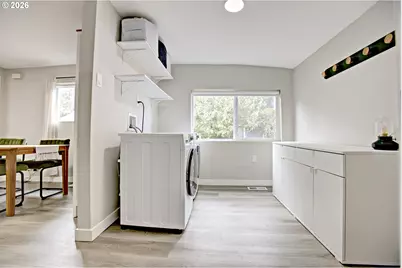 8425 N Swenson St, Portland, OR 97203 - Photo 27