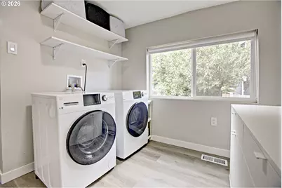 8425 N Swenson St, Portland, OR 97203 - Photo 29