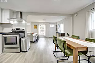8425 N Swenson St, Portland, OR 97203 - Photo 19