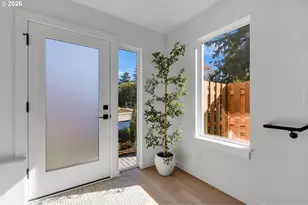 6605 N Montana Ave, Portland, OR 97217 - Photo 5
