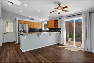 815 S 72nd St, Springfield, OR 97478 - Photo 13
