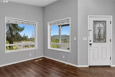 815 S 72nd St, Springfield, OR 97478 - Photo 9