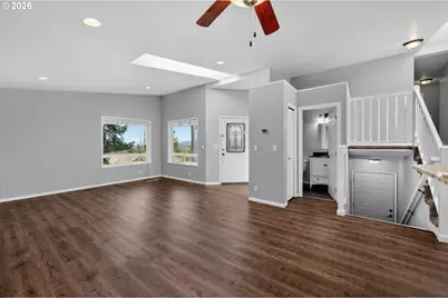 815 S 72nd St, Springfield, OR 97478 - Photo 11