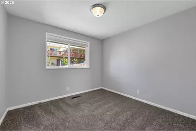 815 S 72nd St, Springfield, OR 97478 - Photo 31