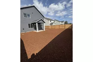 3189 S Magnolia Dr, Cornelius, OR 97124 - Photo 9