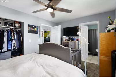 830 W Kenwood St, Roseburg, OR 97471 - Photo 17