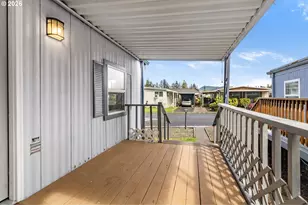 205 S 54th St, Springfield, OR 97478 - Photo 31