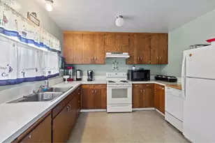 205 S 54th St, Springfield, OR 97478 - Photo 41