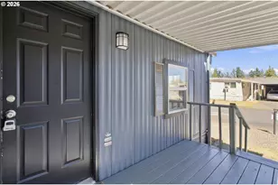 205 S 54th St, Springfield, OR 97478 - Photo 29