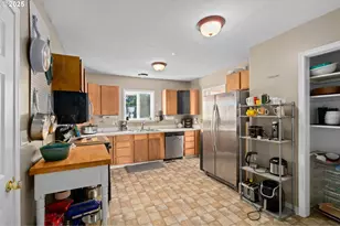 410 E D St, Rainier, OR 97048 - Photo 9