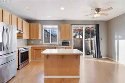 887 SW 198th Pl, Beaverton, OR 97003 - Photo 5