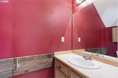 887 SW 198th Pl, Beaverton, OR 97003 - Photo 11