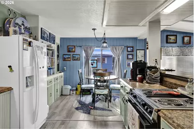 3760 Highway 101 #4, Florence, OR 97439 - Photo 11