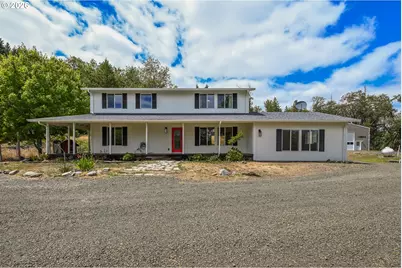 325 Kellisha Ln, Roseburg, OR 97471 - Photo 3