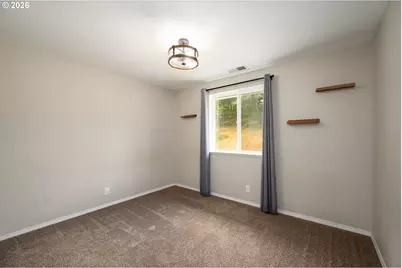 325 Kellisha Ln, Roseburg, OR 97471 - Photo 21