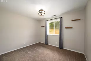 325 Kellisha Ln, Roseburg, OR 97471 - Photo 21
