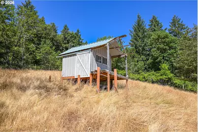 325 Kellisha Ln, Roseburg, OR 97471 - Photo 37