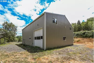 325 Kellisha Ln, Roseburg, OR 97471 - Photo 31