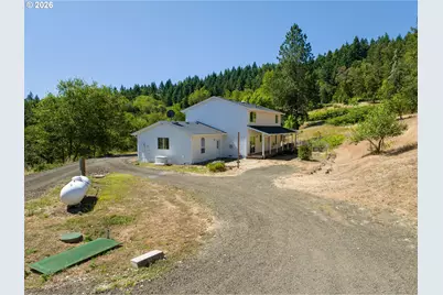 325 Kellisha Ln, Roseburg, OR 97471 - Photo 45
