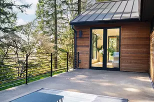 5202 SW Burton Dr, Portland, OR 97221 - Photo 43