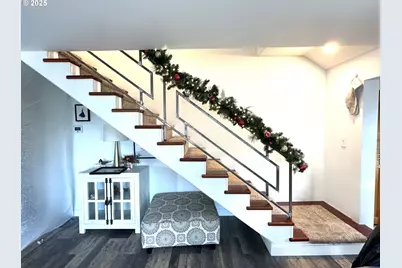 295 NE Ninth St, Irrigon, OR 97844 - Photo 3