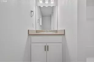 9277 E Burnside St, Portland, OR 97216 - Photo 17