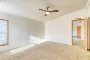 940 SE 9th St, Pendleton, OR 97801 - Photo 19