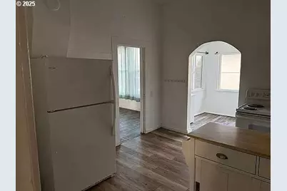 1914 SE Court Ave, Pendleton, OR 97801 - Photo 9