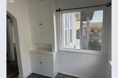 1914 SE Court Ave, Pendleton, OR 97801 - Photo 5