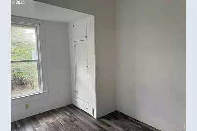 1914 SE Court Ave, Pendleton, OR 97801 - Photo 11