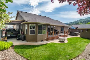 317 Greystone St, Sutherlin, OR 97479 - Photo 37