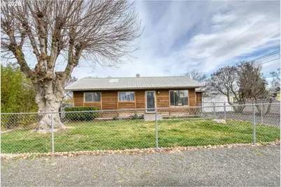 688 SW Cedar St, Pilot Rock, OR 97868 - Photo 1