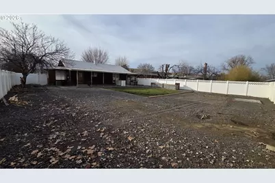 688 SW Cedar St, Pilot Rock, OR 97868 - Photo 29